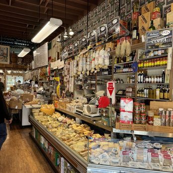 MARKET